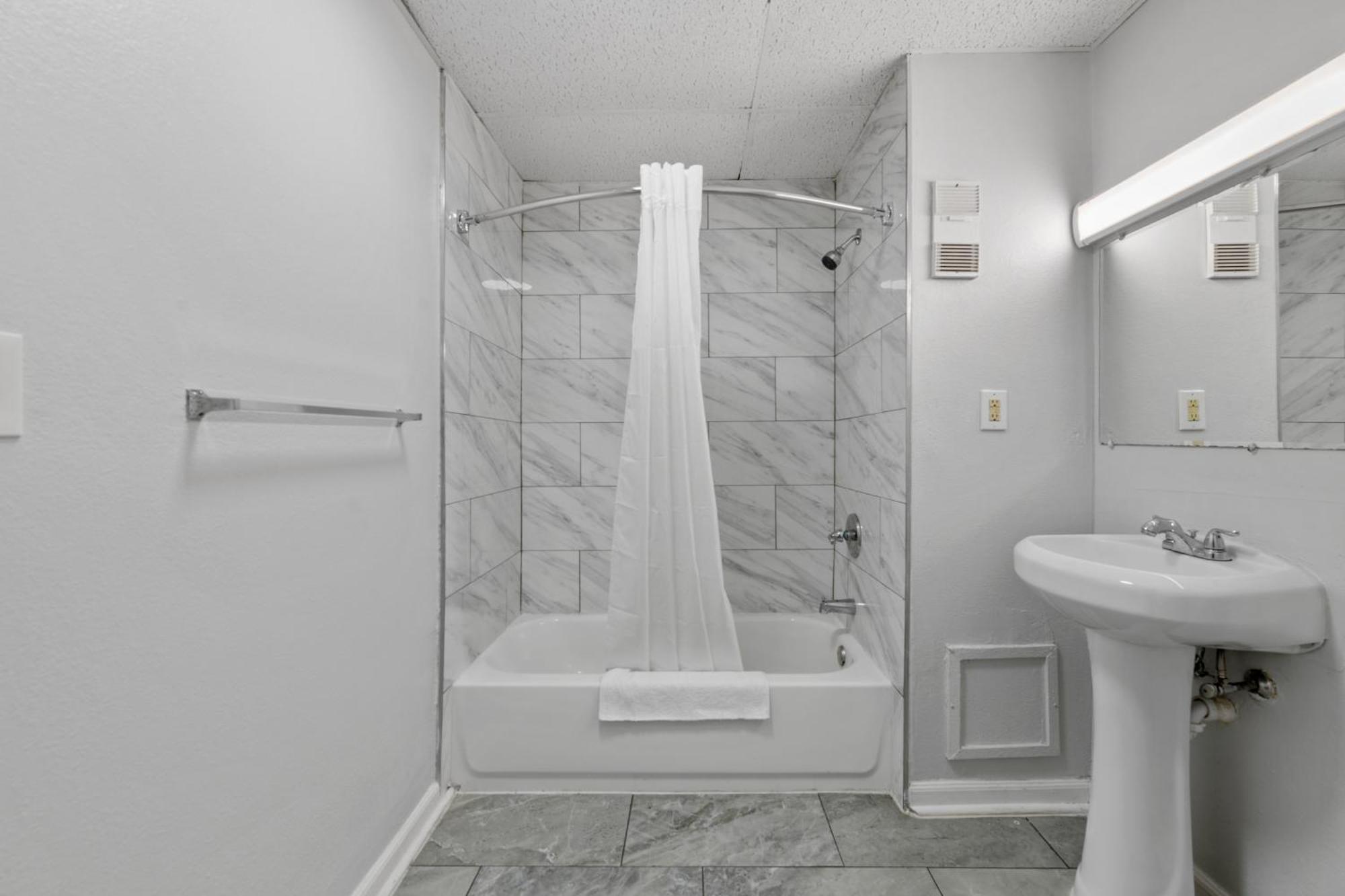 Budget Inn-Norfolk, Va - Oceanview Exterior photo