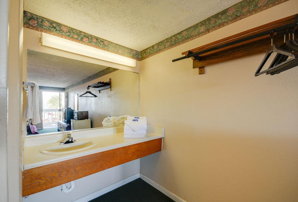 Budget Inn-Norfolk, Va - Oceanview Exterior photo